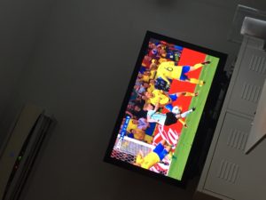 Nu var det nära att det blev mål😮